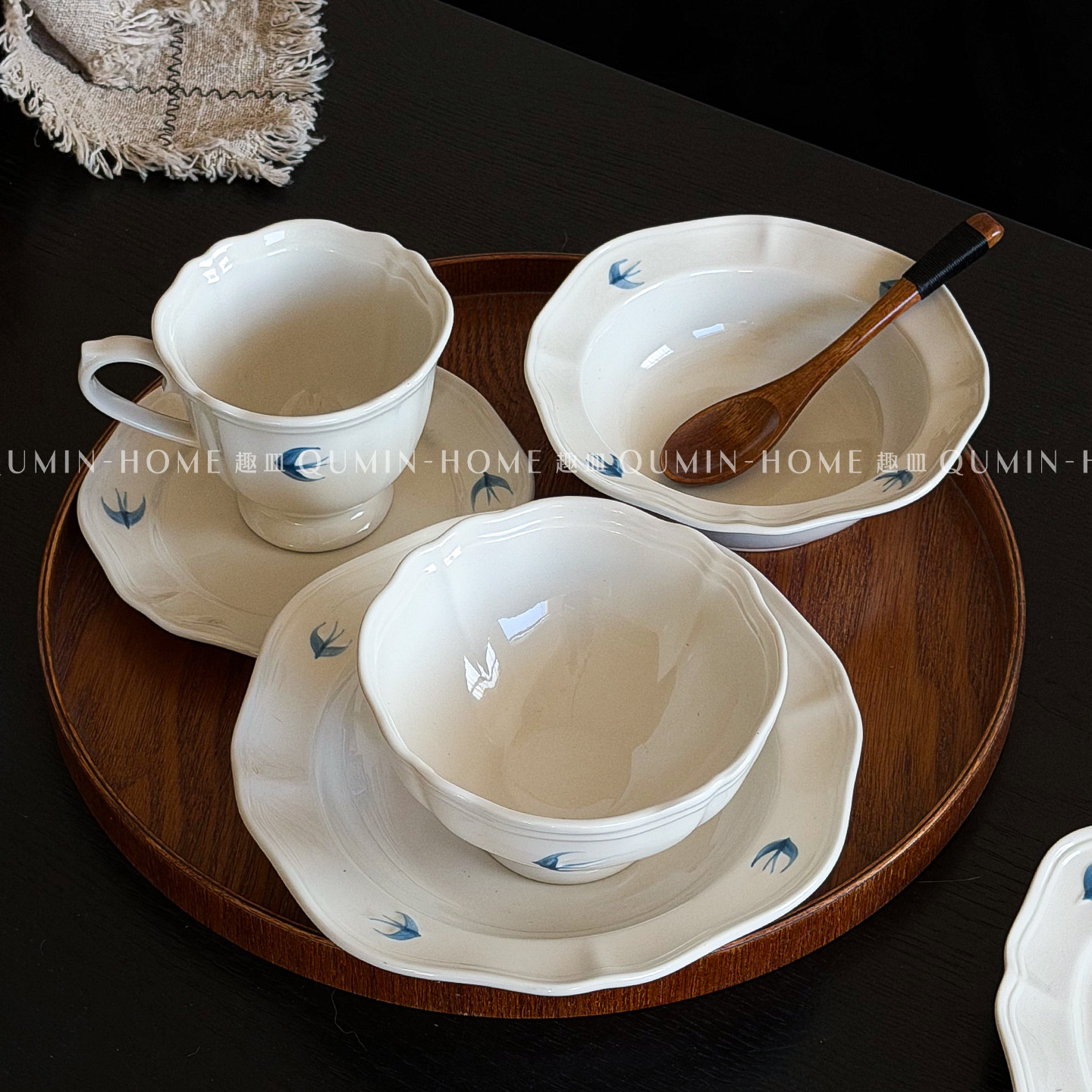 趣皿ins复古浮雕燕子一人食陶瓷餐具套装家用米饭碗高颜值点心盘,餐饮具,餐具瓷器套装,淘宝优惠券,粉丝福利购,淘宝优惠卷