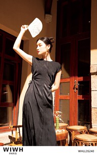 腰两侧镂空抽褶坎肩设计 黑色长裙优雅利落进口面料 WIWH 2023新款