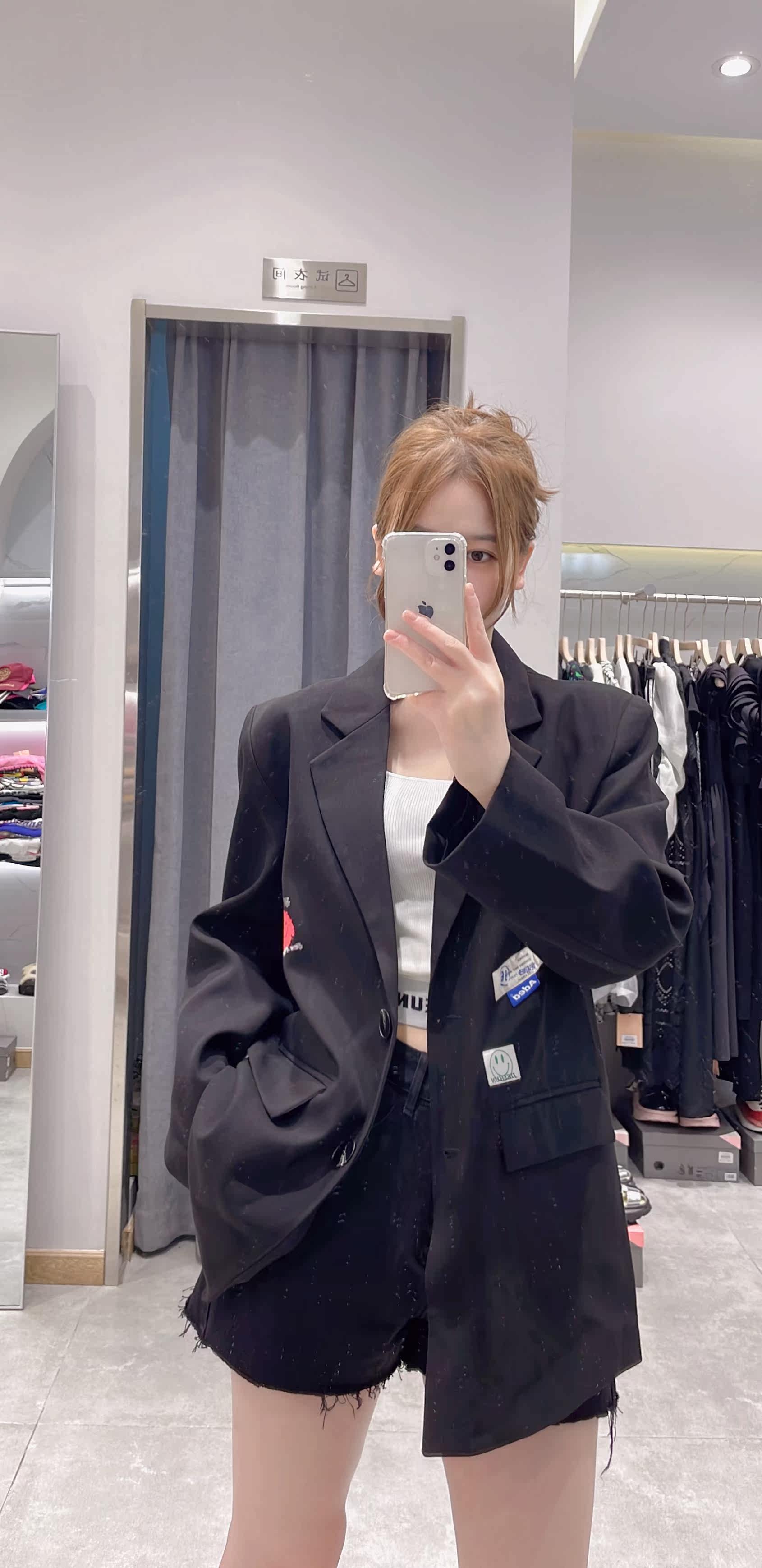 设计师品牌撞色涂鸦阔版西装外套2023早秋外穿休闲廓形大码西服