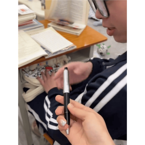 电人笔愚人节礼物创意整蛊恶搞整人玩具恶作剧触电人笔圆珠笔