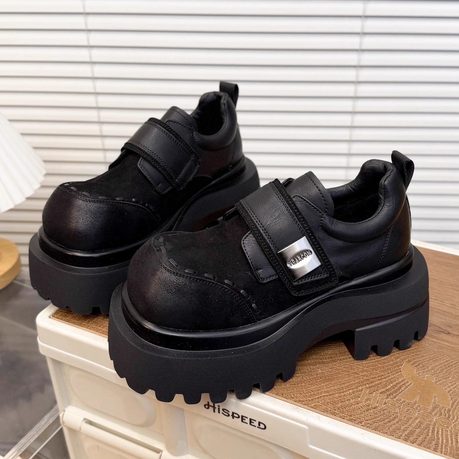 日本OFFCAT磨砂真皮厚底增高乐福鞋女2025冬魔术贴大头加绒小皮鞋