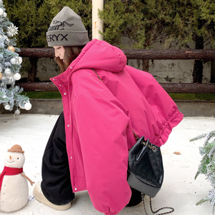 日本OFFCAT玫红色工装羽绒服女2025冬季新款巨好看短款小个子白鹅