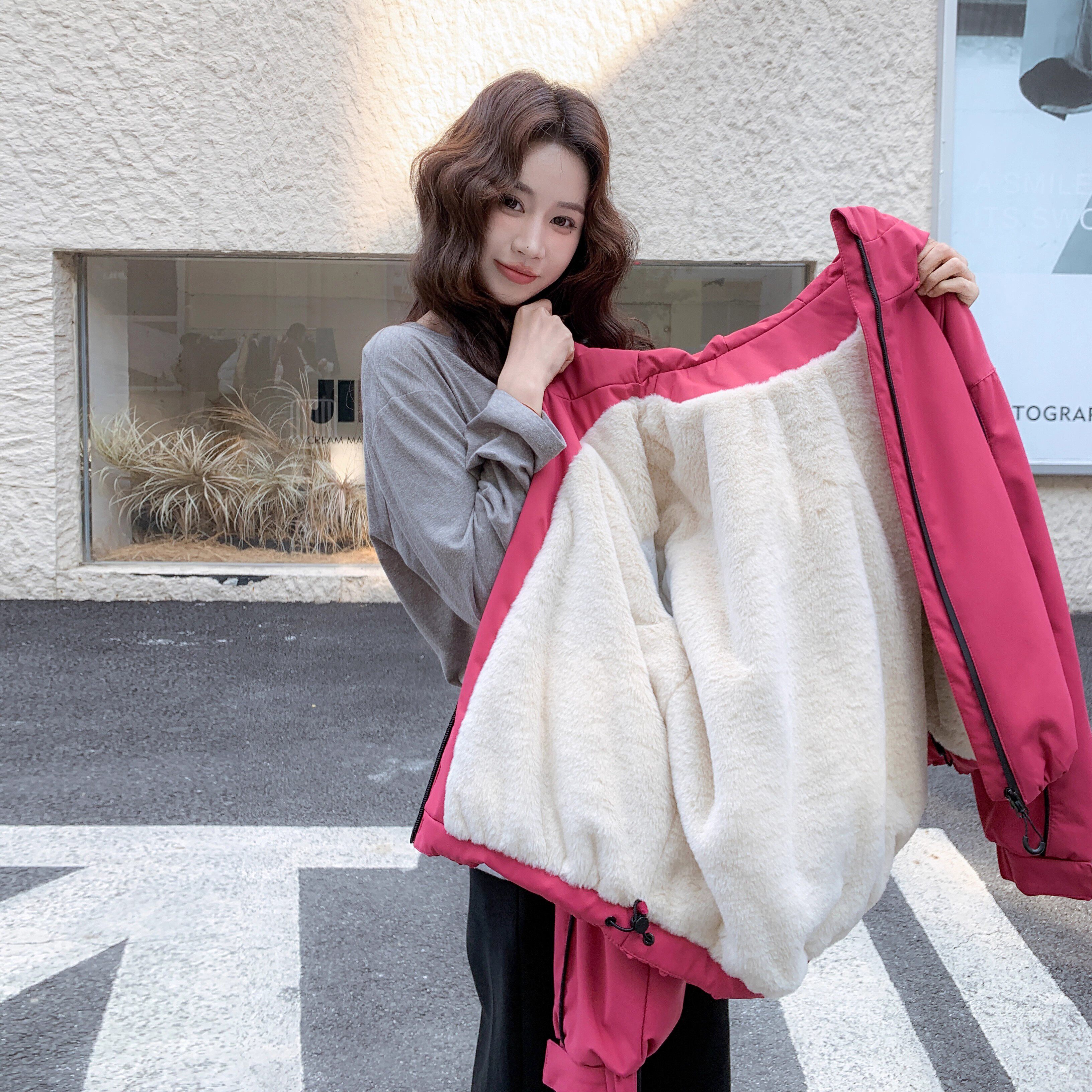 日本OFFCAT玫红色工装棉服女2025冬新款短款洋气超好看冲锋衣棉袄