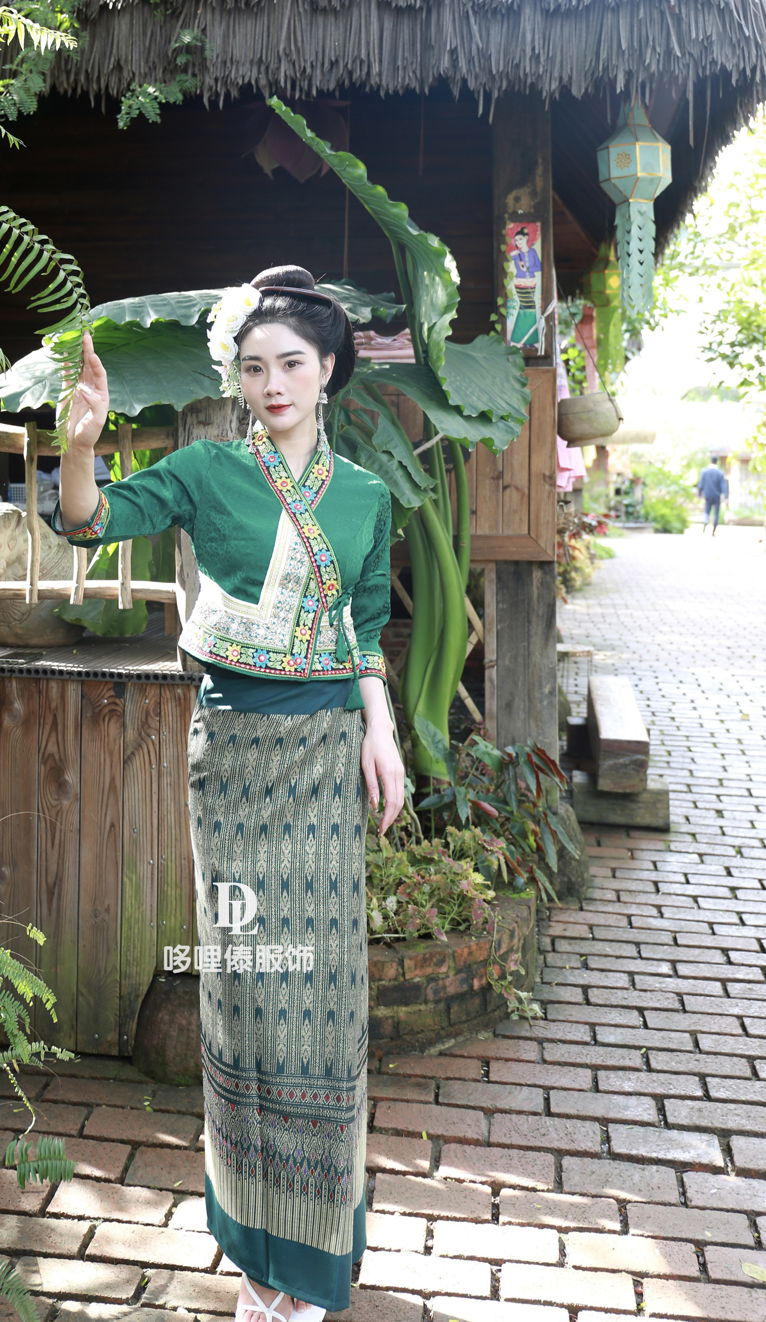 西双版纳傣族服装女套装秋冬款生活装工作拍照小香风上衣长裙温柔