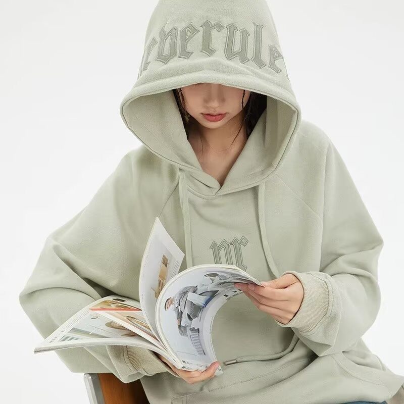 2026日系创意女孩刺绣长袖连帽卫衣女学院风情侣套头衫上衣原宿风