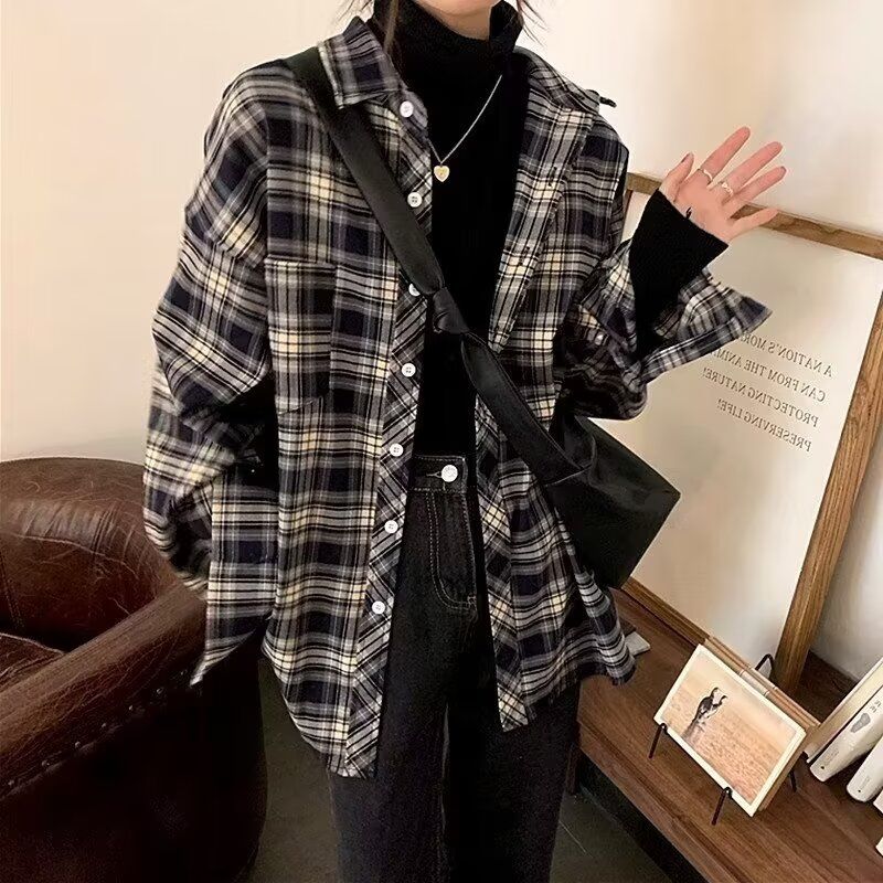 小众格子衬衫女春秋新款大码胖妹妹宽松显瘦衬衣百搭长袖上衣外套