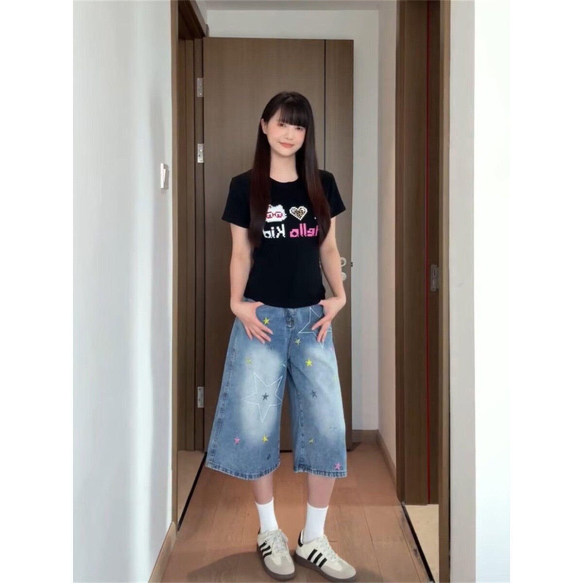 设计感彩色纽扣牛仔短裤女夏季2026新款高腰显瘦宽松直筒七分裤子