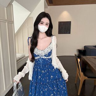 法式气质蓝色碎花连衣裙夏季新款蕾丝拼接高级设计海边度假裙子