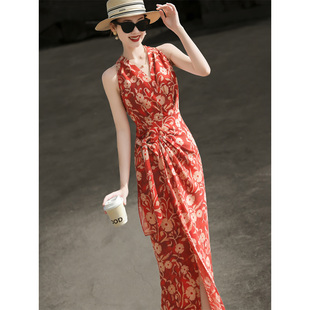 兰瑟儿2026春夏新款气质度假风法式收腰绑带挂脖背心印花连衣裙女