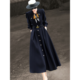 兰瑟儿2026早春新款气质高级感通勤单排扣丝巾领长袖收腰连衣裙女