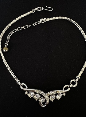 Vintage Trifari 专利标银色莱茵石项链