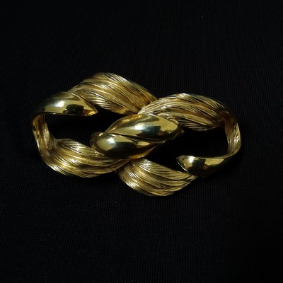 年份金色绳结胸针Grosse