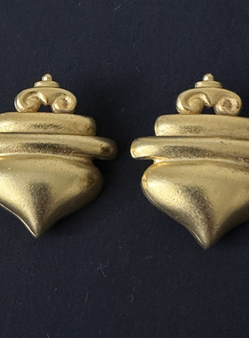 Vintage Profiles 金色大尺寸耳夹