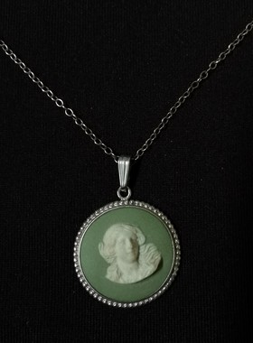 绿色卡梅奥吊坠项链复古