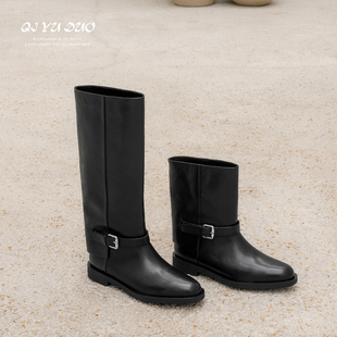 QIYUDUO-真皮厚底高筒靴女2025新款皮带扣黑色长靴显瘦英伦骑士靴