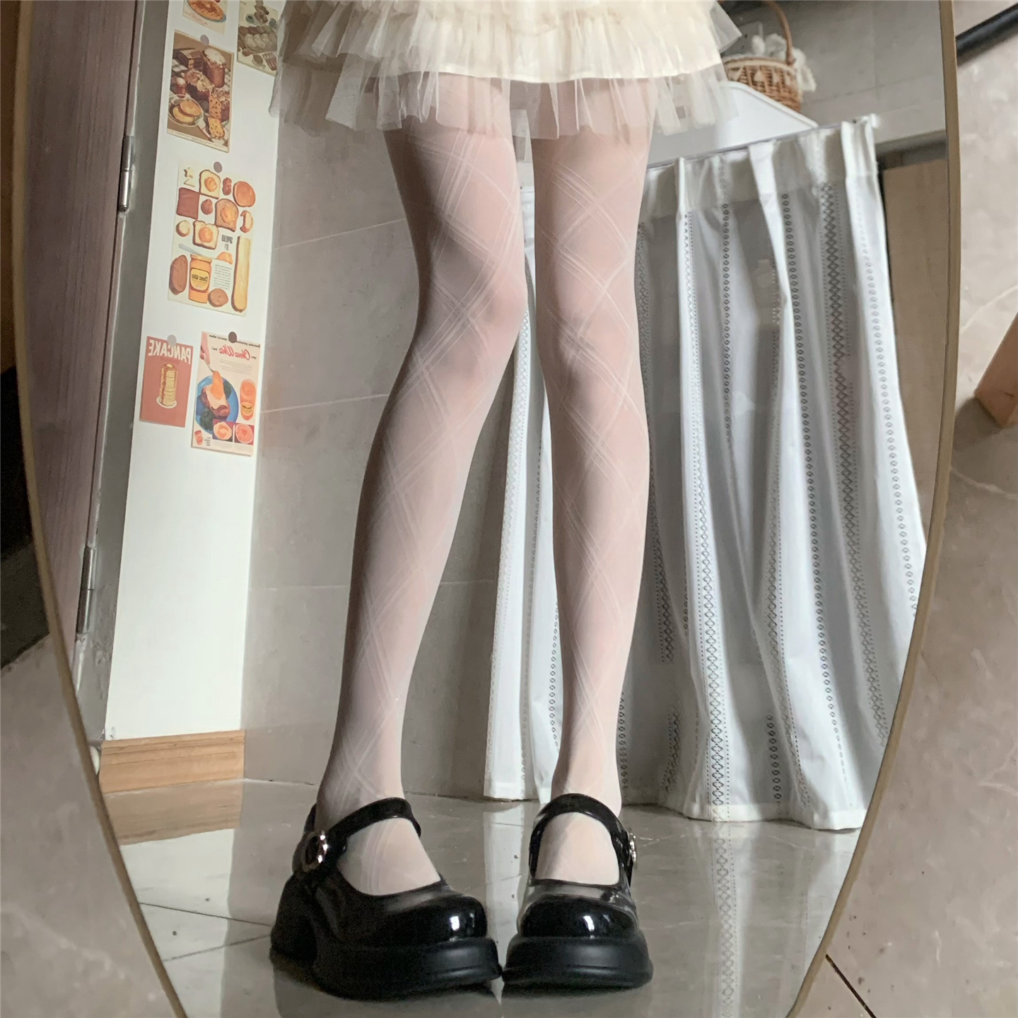 AYTofilms奶白菱形交叉格子丝袜