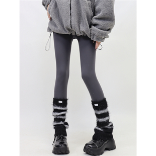 条纹标签毛毛腿套 films