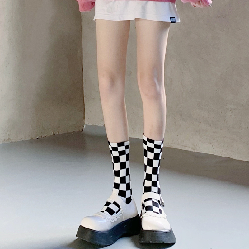 AY To films 棋盘格小腿袜ins韩风袜子黑白格中筒袜