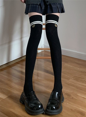 AY To films 学院风JK长筒袜子棉质二杠校供过膝袜刺绣字母高筒袜