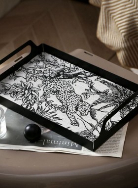 高颜值托盘香薰钥匙置物