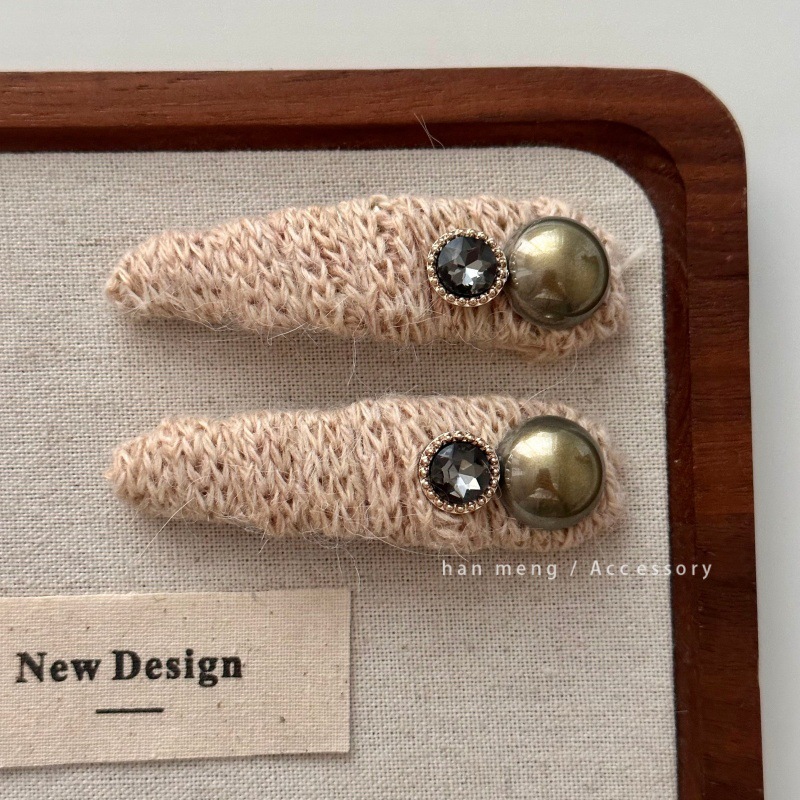 法式米白色毛线珍珠发夹女高级感水钻刘海家侧边夹水滴掰掰夹发饰