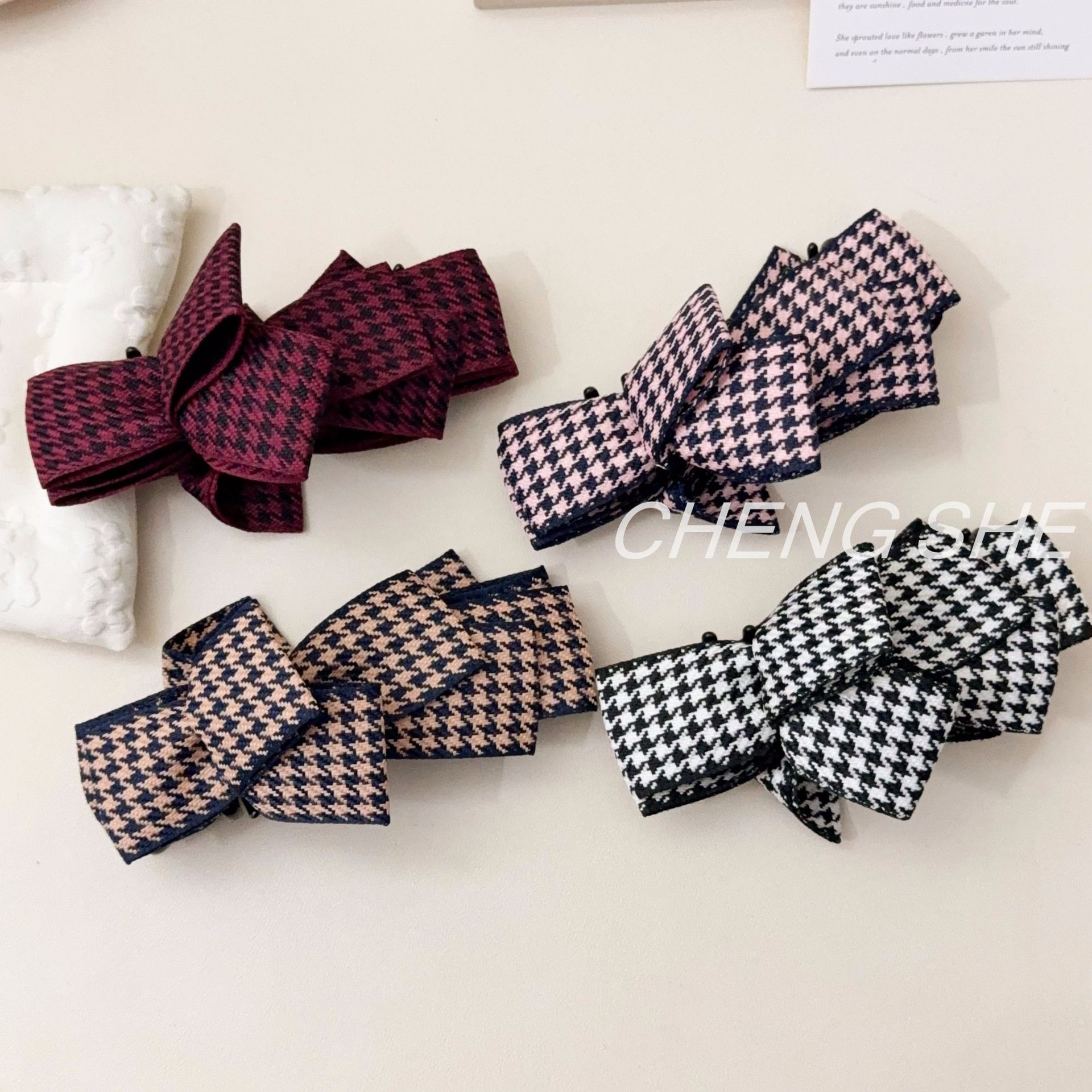 韩国东大门千鸟格布艺蝴蝶结香蕉夹后脑勺马尾夹高级感扭扭夹竖夹