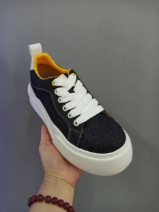 简约时尚牛仔布休闲百搭男鞋潮流配色轻底舒适防滑耐磨透气肥版