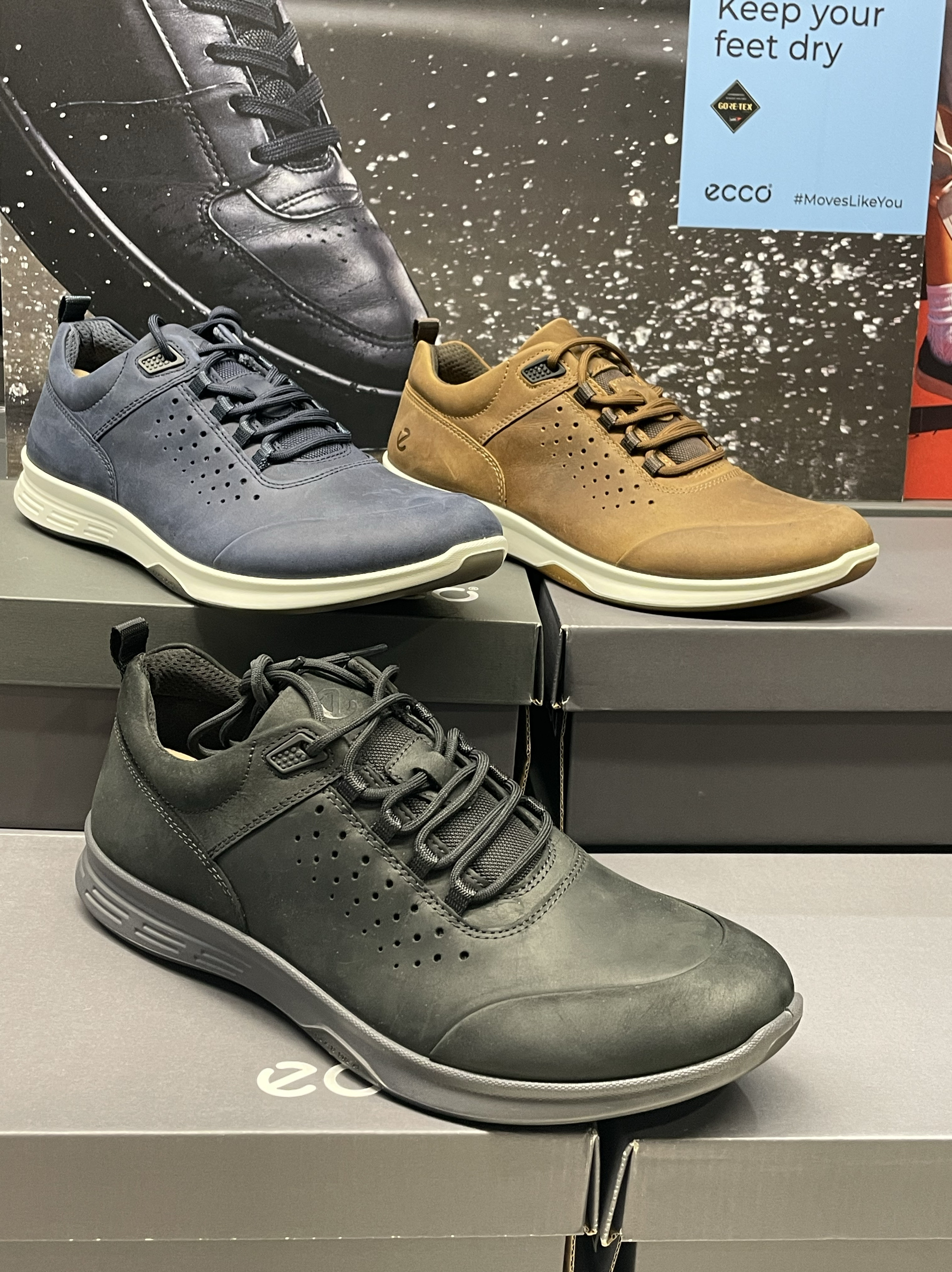 Ecco爱步男鞋新款户外轻便跑步鞋休闲鞋运动鞋870084超越870104