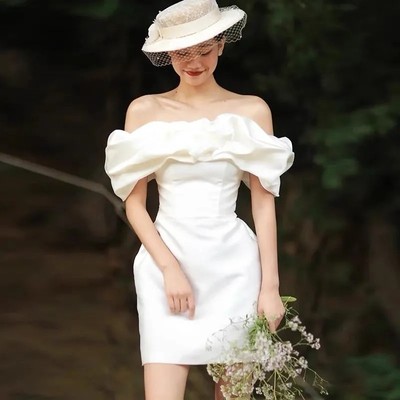 缎面轻婚纱旅拍夏季短款一字肩小个子新娘外景登记礼服领证小白裙