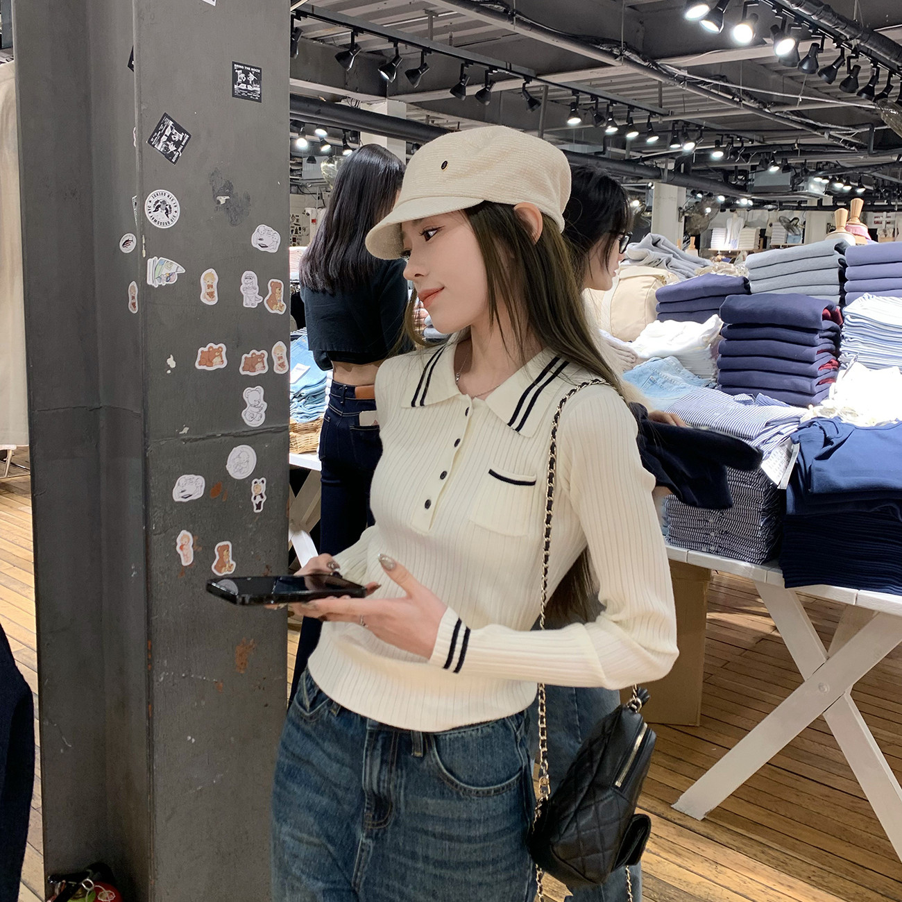 白色娃娃领毛衣女2026年春款条纹针织衫气质修身上衣内搭气质翻领