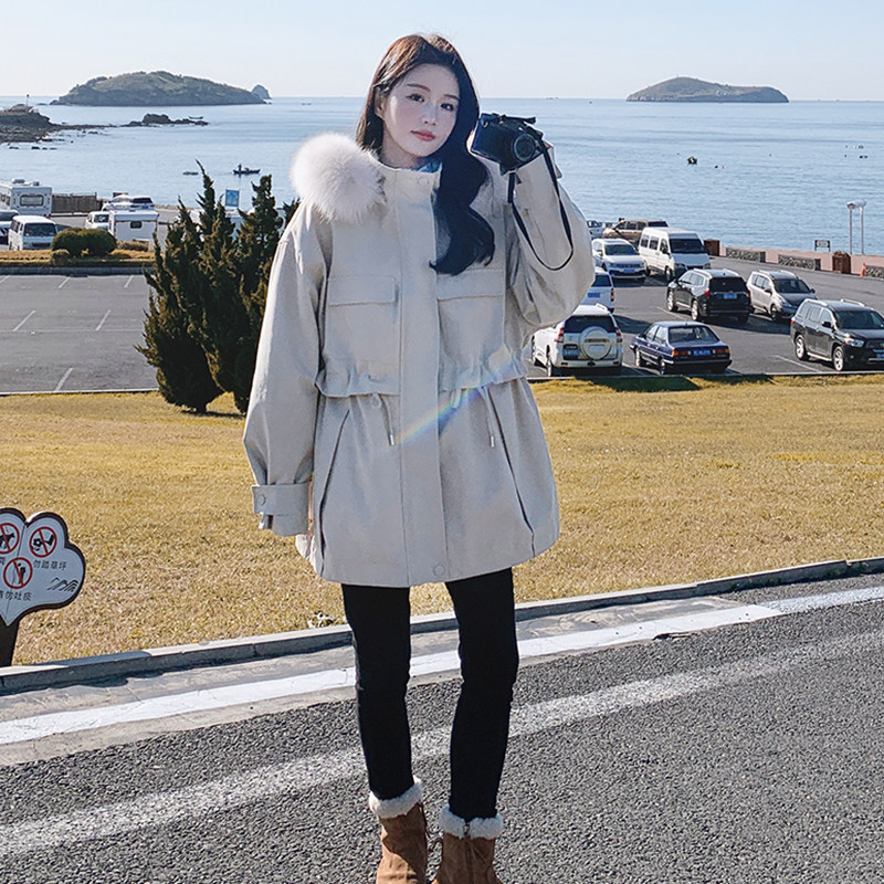 浅卡其加厚加绒派克服女中长款2023冬季新款大毛领小个子棉衣棉袄,女装派克服,浙宝099