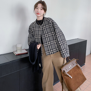 灰格小香风气质毛呢外套女2024冬季新款韩版宽松小个子呢子短大衣图片