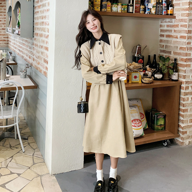 咖啡色流行连衣裙套装女秋2024新款美拉德设计感马甲衬衫裙两件套,女装连衣裙,浙宝099