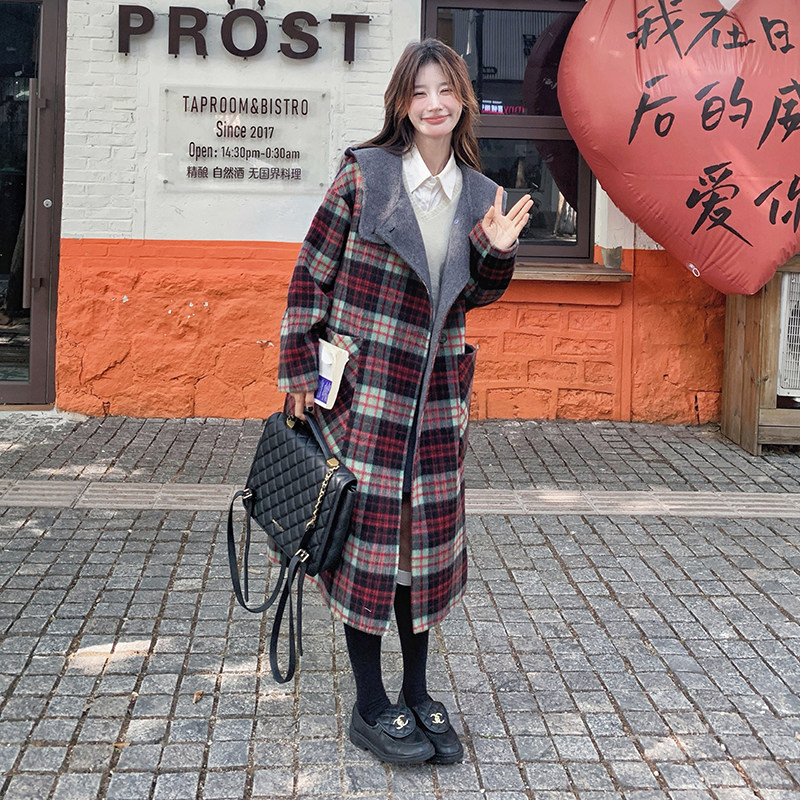 高级感红色格子羊绒大衣女2024冬中长款连帽韩版双面毛呢斗篷外套,女装毛呢外套,浙宝099