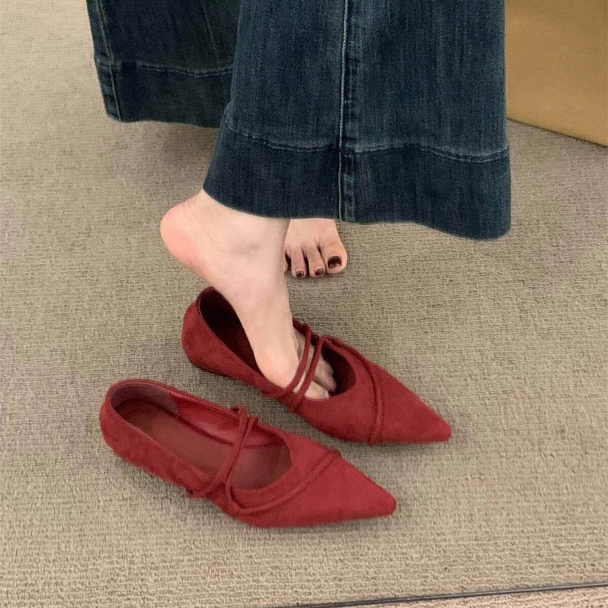【香港代购正品ITANUG】增高尖头玛丽珍单鞋女鞋子红色法式晚晚鞋