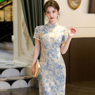 夏舞台走秀演出高端大气 2026新款 中国风新中式 青花瓷改良旗袍长款