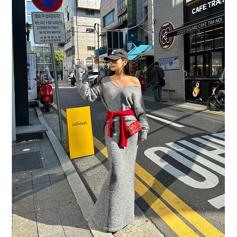 斜领毛衣长裙套装毛衣