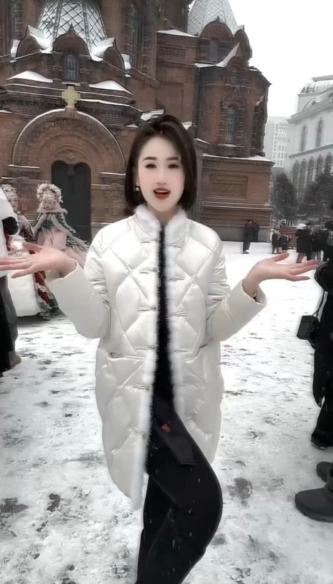 长款加厚保暖毛毛菱形中国风盘扣女装2025年秋冬季新品上衣网红款