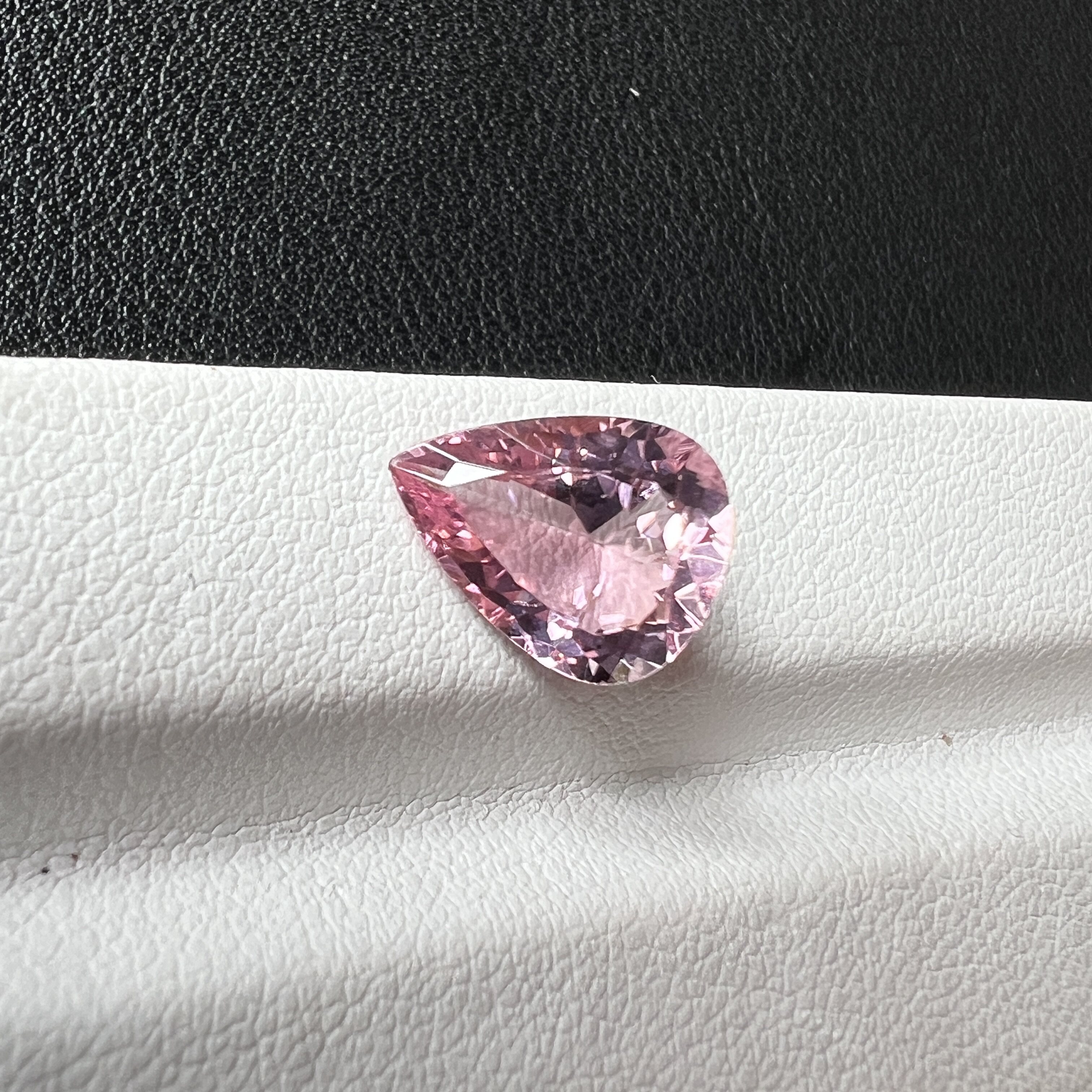 3.02ct天然粉红色碧玺樱花色水滴形全净玻体9*12mm
