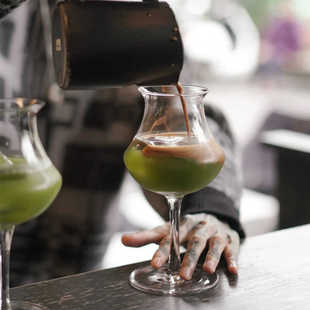 ins风高脚咖啡杯反口鸡尾酒杯 新中式闻香冷萃茶杯个性调酒玻璃杯