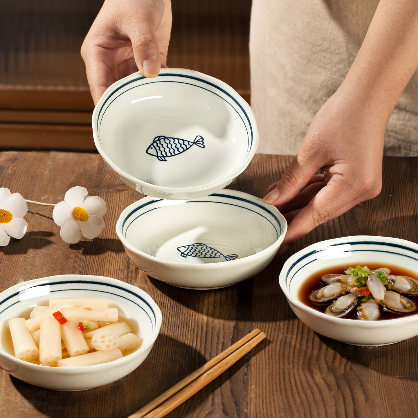 年年有鱼家用陶瓷调味碟餐具釉下彩醋碟酱油碟饺子蘸料碟小碗餐盘