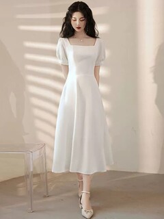 白色小礼服正式场合连衣裙女高级感宴会小白裙晚礼服简单大方裙子