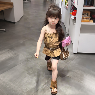 女童套装2026夏季新款小女孩韩版束腰蝴蝶吊带上衣百搭短裤两件套
