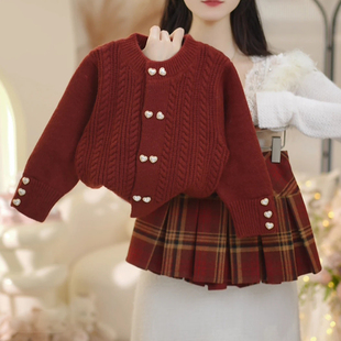 爱心扣开衫 女孩洋气时尚 格纹百褶裙两件套 新款 女童拜年服2026冬季