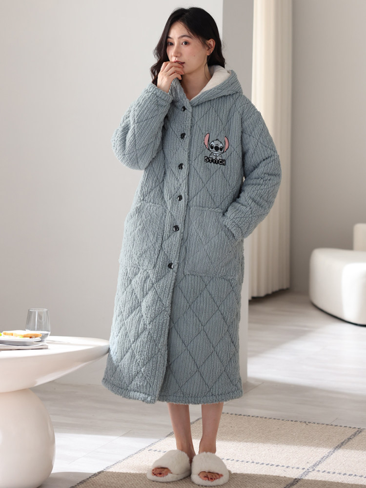SUPER THICK COTTON NIGHTGOWN WOMENS AUTUMN AND WINTER LONG WARM CORAL VELVET WINTER PAJAMAS WOMENS THREE-LAYER THICKENED AND FLEECE BATHROBE