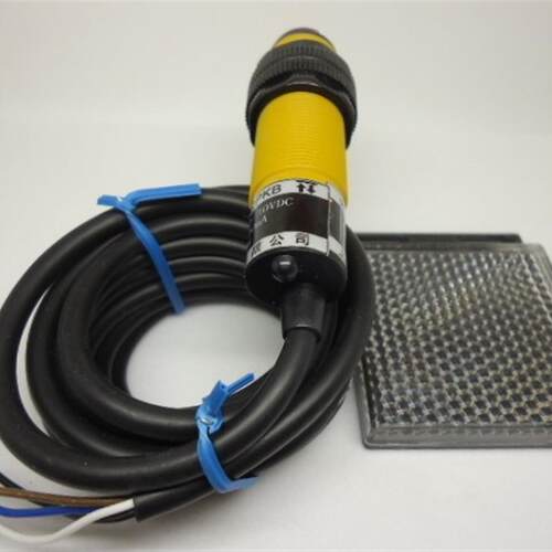 议价M18反射式光电开关ES18-R2NK/B ES18-R2PK/B 距离2米以内