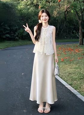 贵气缎面半身裙刺绣马甲套装女