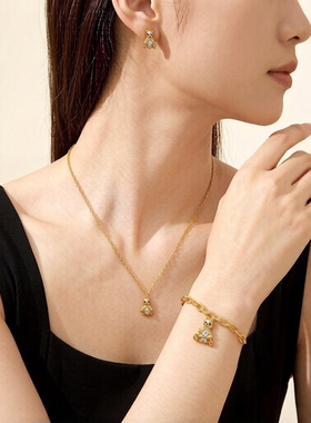 欧美余量小熊吊坠项链耳钉手链三件套可爱甜美气质套装女