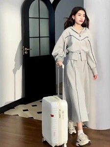 阔色运动卫衣外套半身裙针织衫两件套装女2023秋冬新款长毛衣裙子