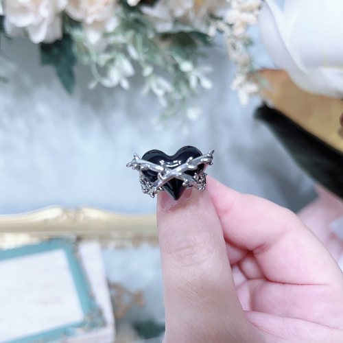 朋克风辣妹黑色爱心戒指女小众设计荆棘开口食指时尚个性指环A446